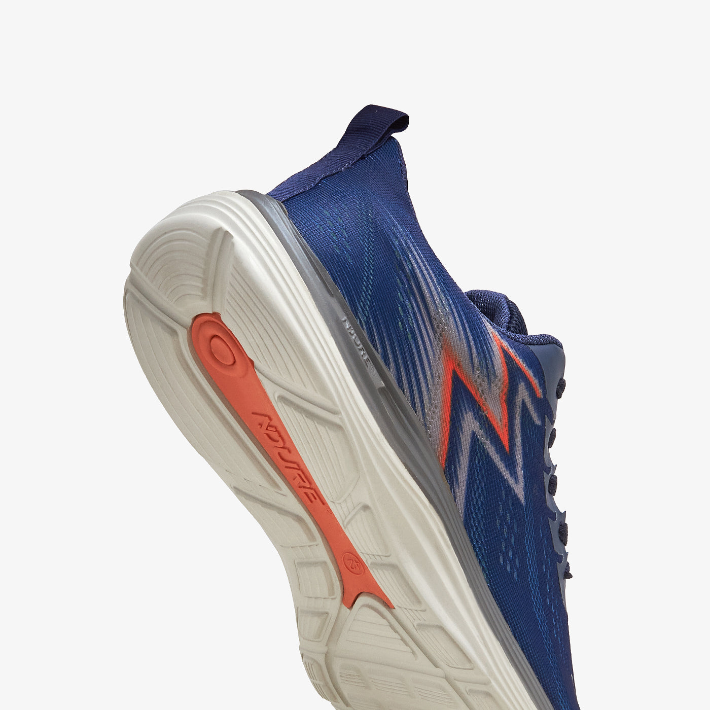 popular men's sneakers