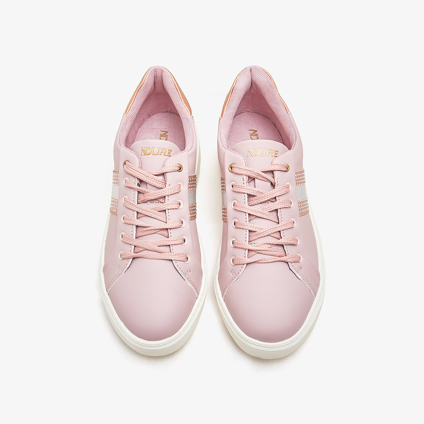 Women's Relaxed Fit Kicks