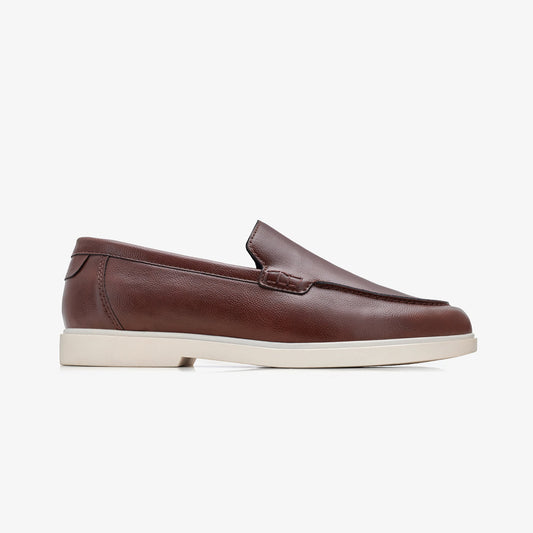 Men’s Contrast Sole Loafers